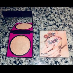 Champagne Showers Highlighter